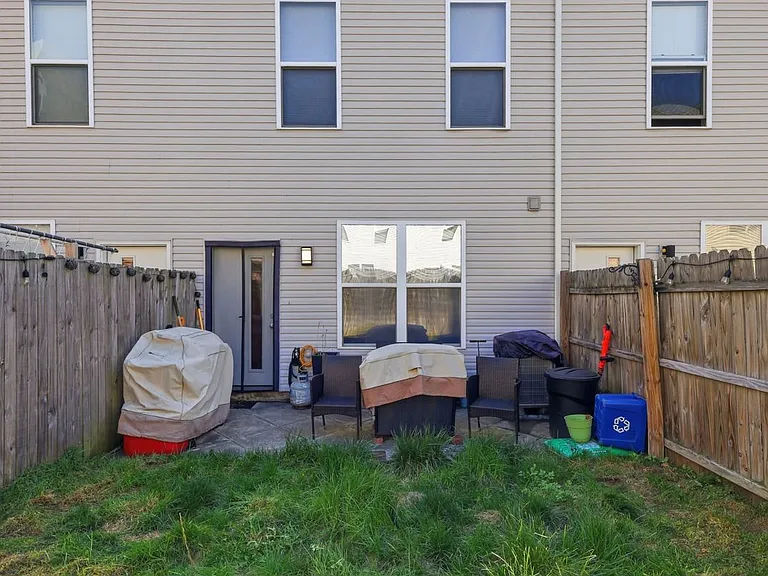 1113 Lemon St #TOWNHOUSE — Photo 23