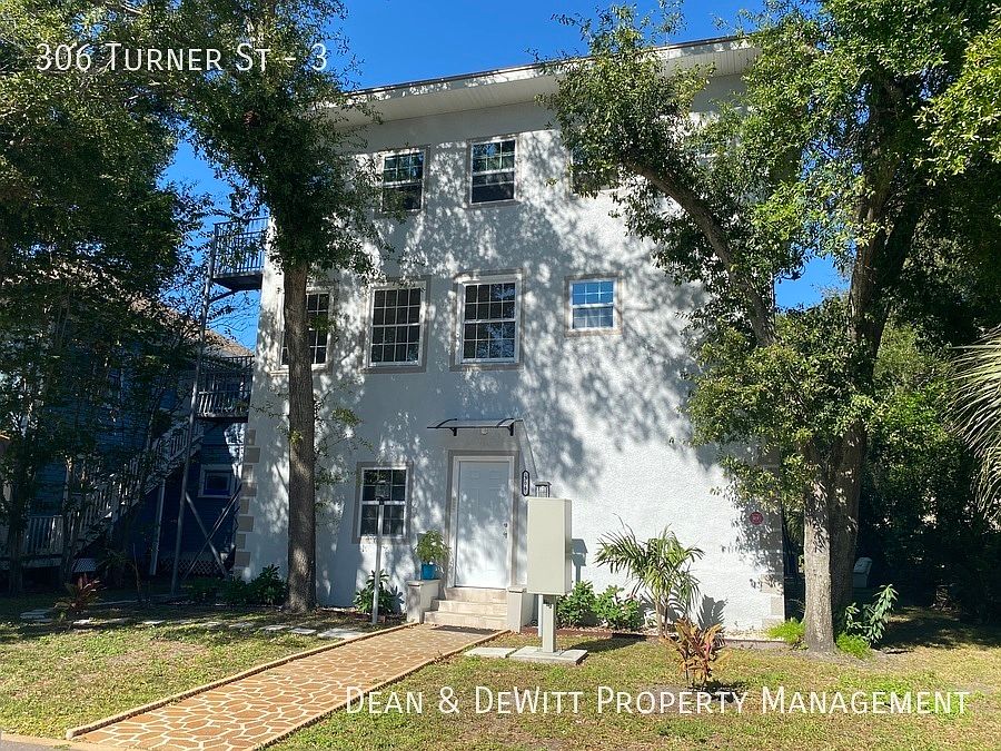 1st image of 306 Turner St #3