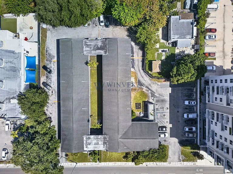 Presidential View Apartments — Photo 24