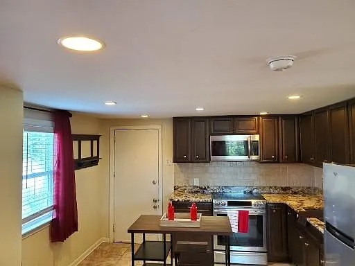 1 bed, 800 sqft, $1,850 — Photo 4