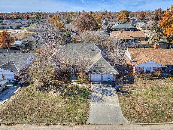 2nd image of 2709 N Meridian Ct