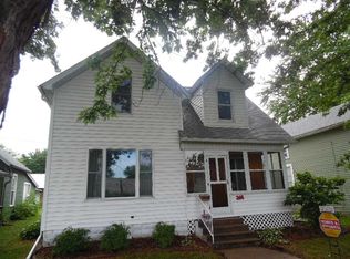 264 21st Ave N, Clinton, IA