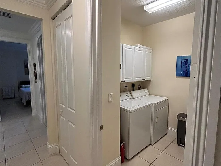 226 N Latitude Cir #205 — Photo 32