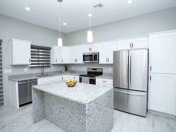 5th image of 1773 Calle Arabe