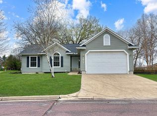 3824 Cedar Creek Ct, Fairmont, MN 56031