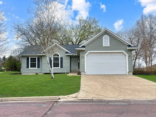 3824 Cedar Creek Ct, Fairmont, MN 56031