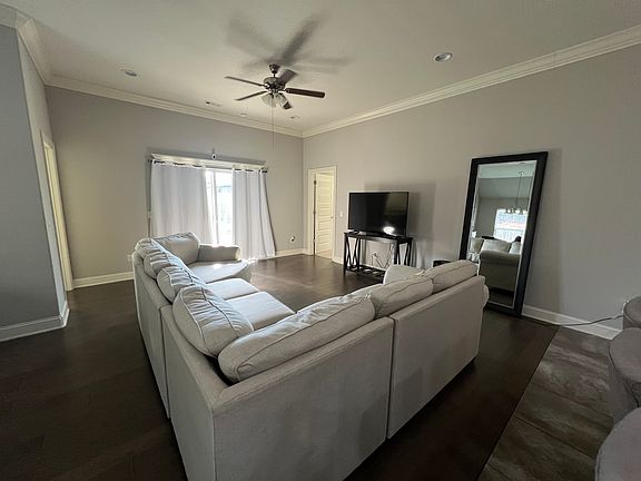 3rd image of 4307 SW Eggersway Pl
