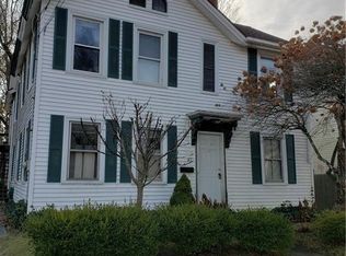 87 Division St, Norwich, CT 06360