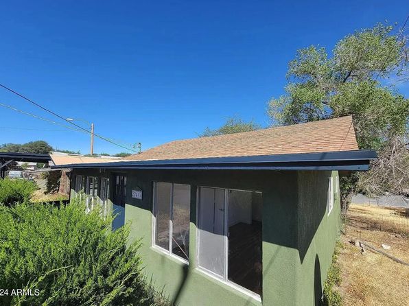 22494 S Cherry Ln, Yarnell, AZ 85362