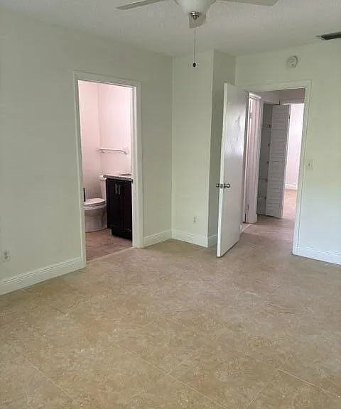 11524 NW 45th St — Photo 19