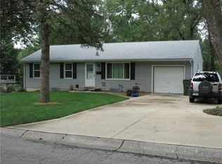 5904 Claremont Ave, Raytown, MO 64133