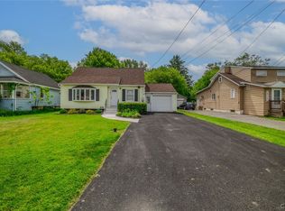 321 Brookfield Rd, Syracuse, NY 13211