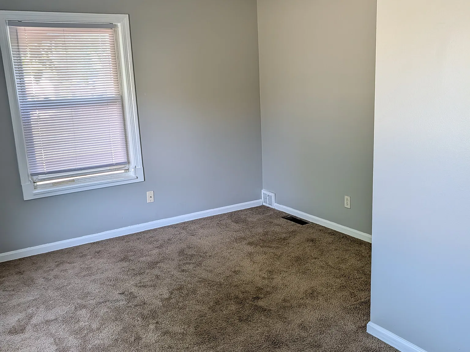 2 bed, $850 — Photo 4