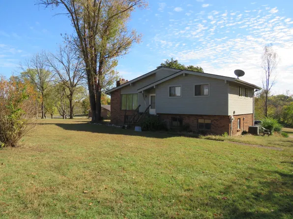 1008 Lick Creek Rd, Castalian Springs, TN 37031