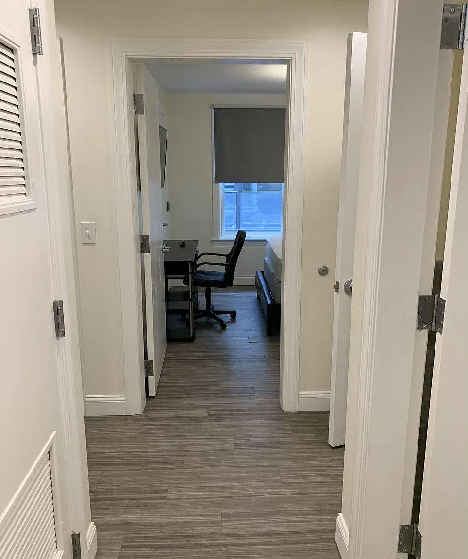 3 bed, 1.5 bath, 1050 sqft, $3,900 — Photo 4