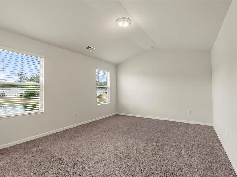 46 Cedarwood St — Photo 16