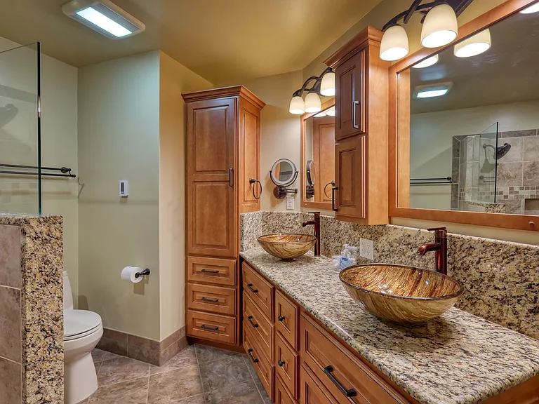 313 Firelight Dr — Photo 7