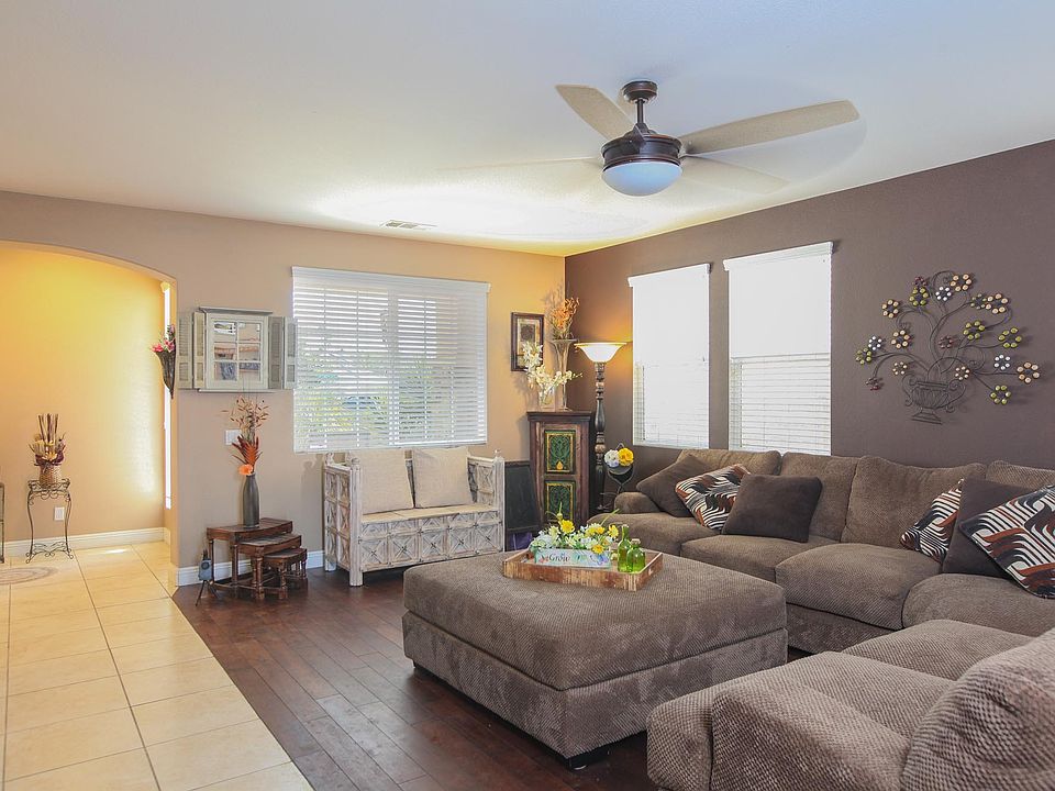 1st image of 29640 Cottonwood Cove Dr