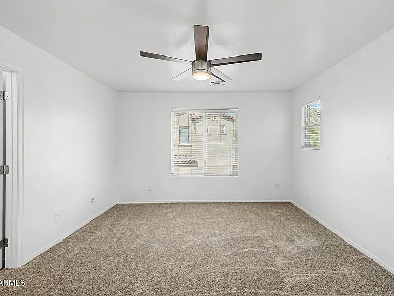 2879 N Claire Dr — Photo 22