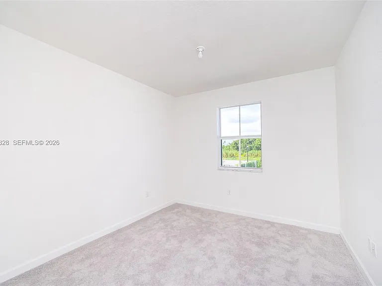 2642 SE 10th St — Photo 22