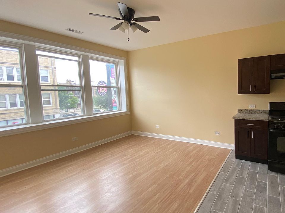 1st image of 2737 W Devon Ave #206