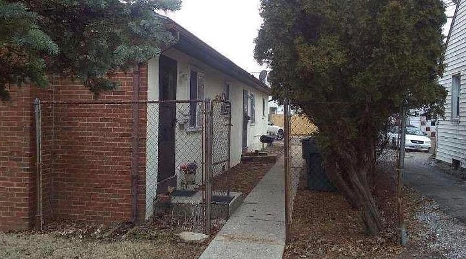 1st image of 2225 Homestead Dr #2223