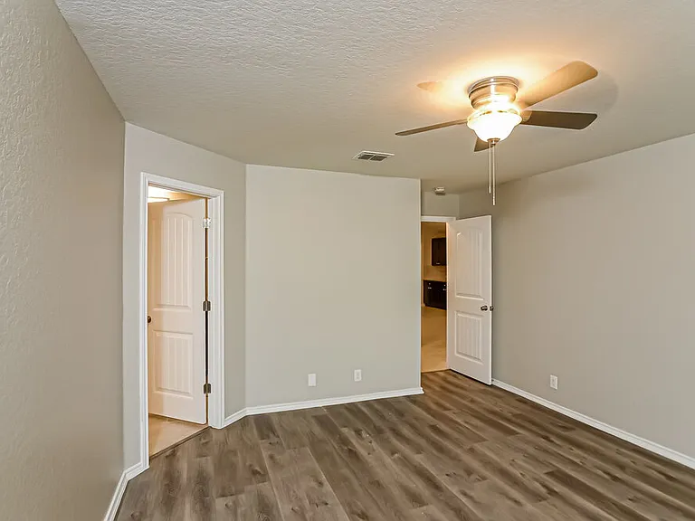 8806 Double #OAK — Photo 8