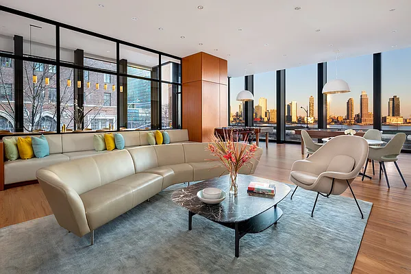 Rented by Compass | media 12