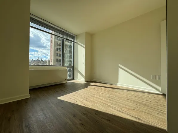 1 Morningside Drive image 11 of 17