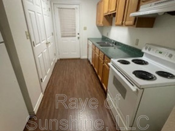 4th image of 282 N Pecan Rd