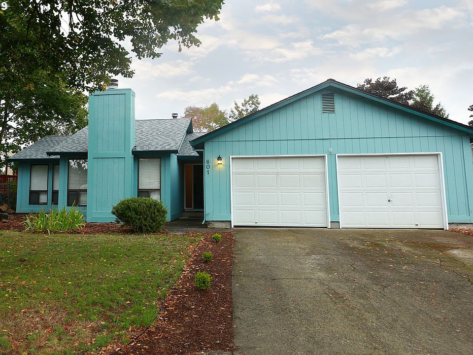 1st image of 601 SE Olympia Dr
