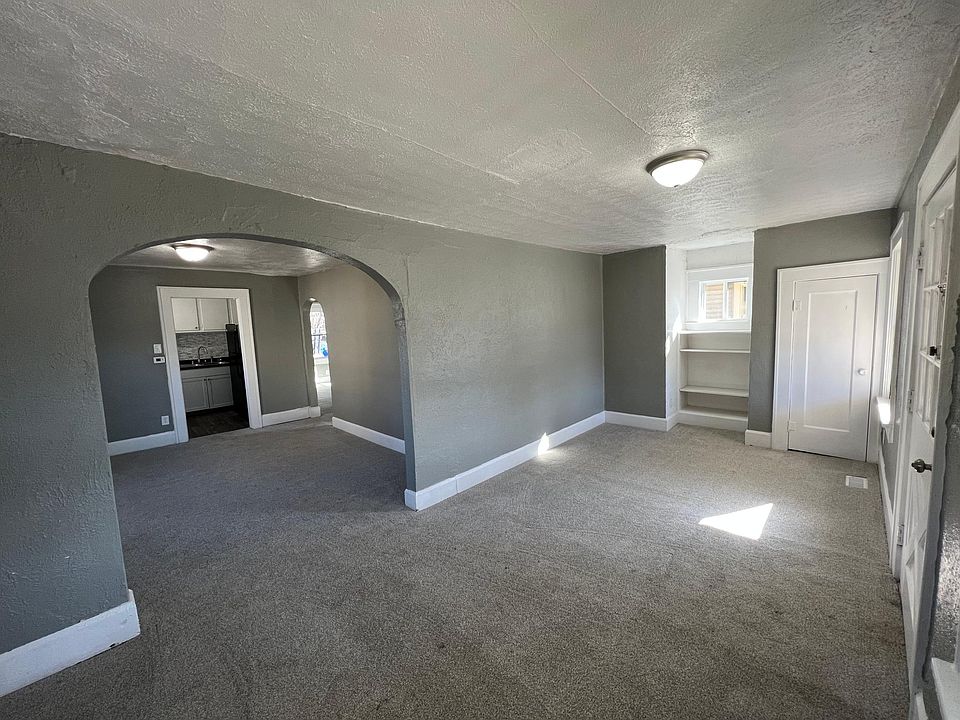 2nd image of 712 W 22nd St
