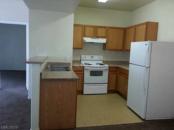 2121 Hussium Hills St Unit 206, Las Vegas, NV 89108