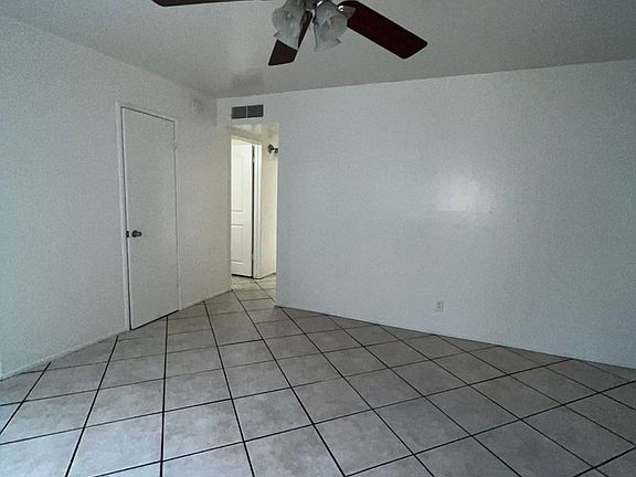 4th image of 310 N Orange Ave Unit 1
