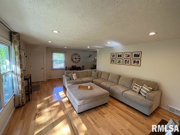 4th image of 4507 NE Scenic Dr