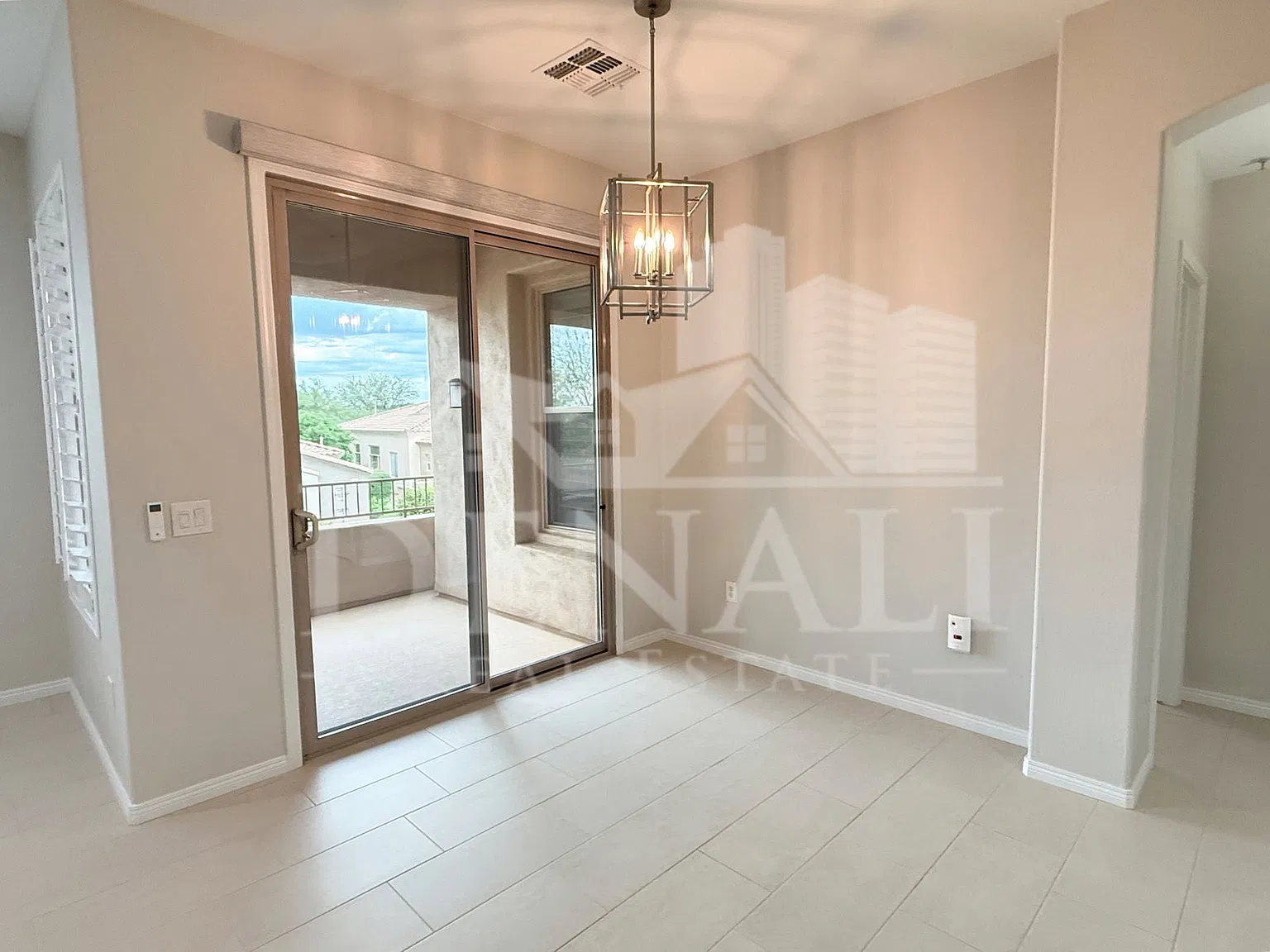 2 bed, 2.0 bath, 1283 sqft, $2,795 — Photo 4