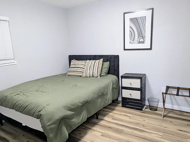 527 S Bryant St #1 — Photo 4