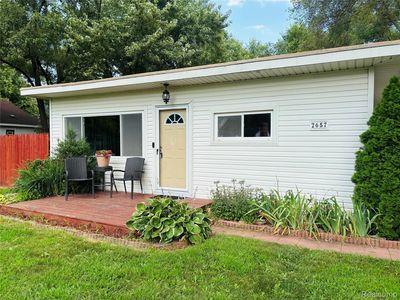 2657 Emmons Ave, Rochester Hills, MI, 48307