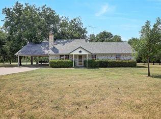4056 County Road 1083, Celeste, TX 75423