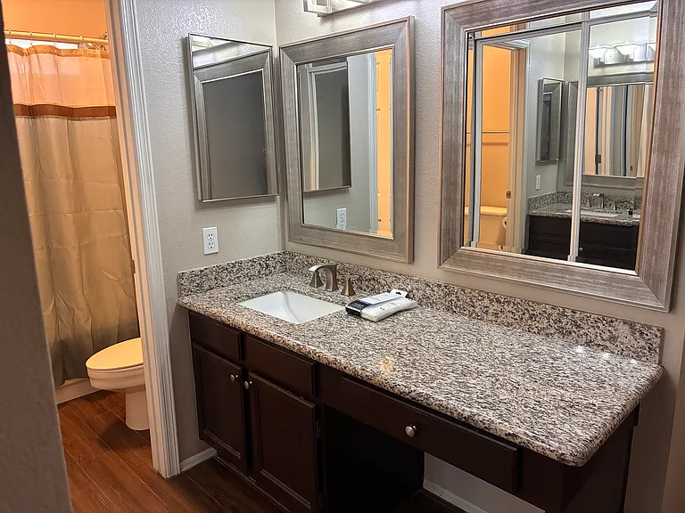 1131 N Carriage Ln — Photo 17