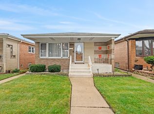 9528 S Manistee Ave, Chicago, IL 60617