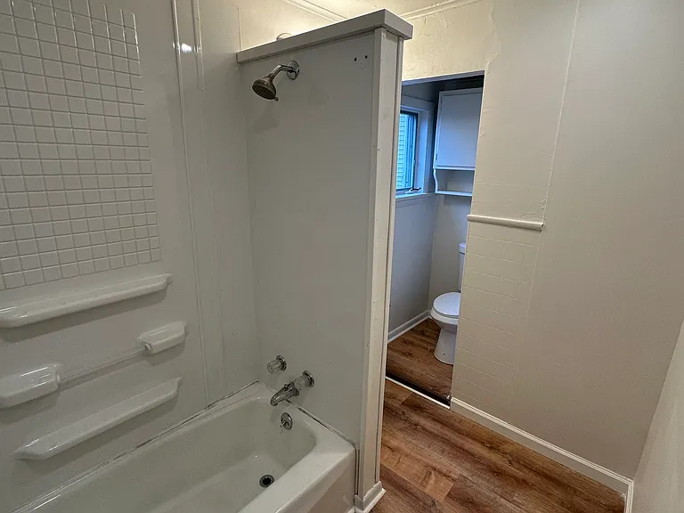 123 Smith St #3 — Photo 4