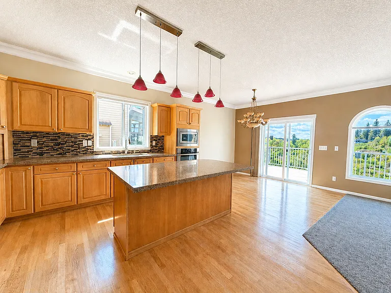 2437 SW Linneman Dr — Photo 19