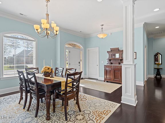 5th image of 1206 Wood Lily Circle