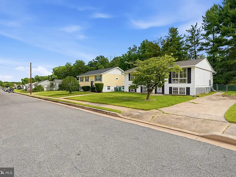 6741 Kincheloe Ave — Photo 2