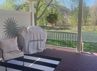 252 Brookline Dr, Charles Town, WV 25414