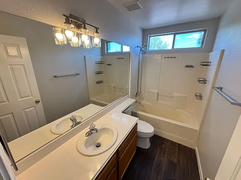 3237 Little Stream St — Photo 23