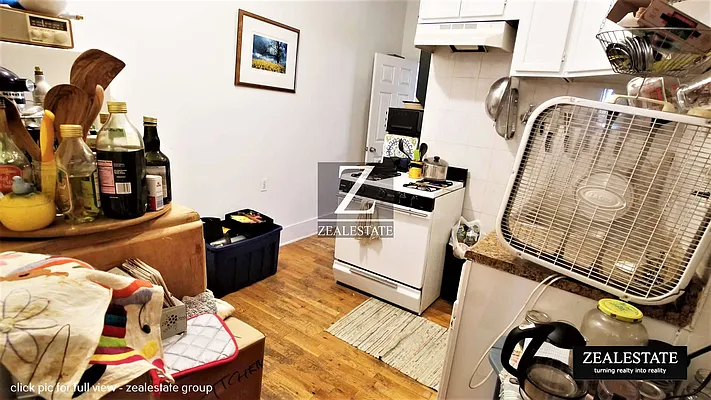 Rented by ZealEstate Group Inc | media 16