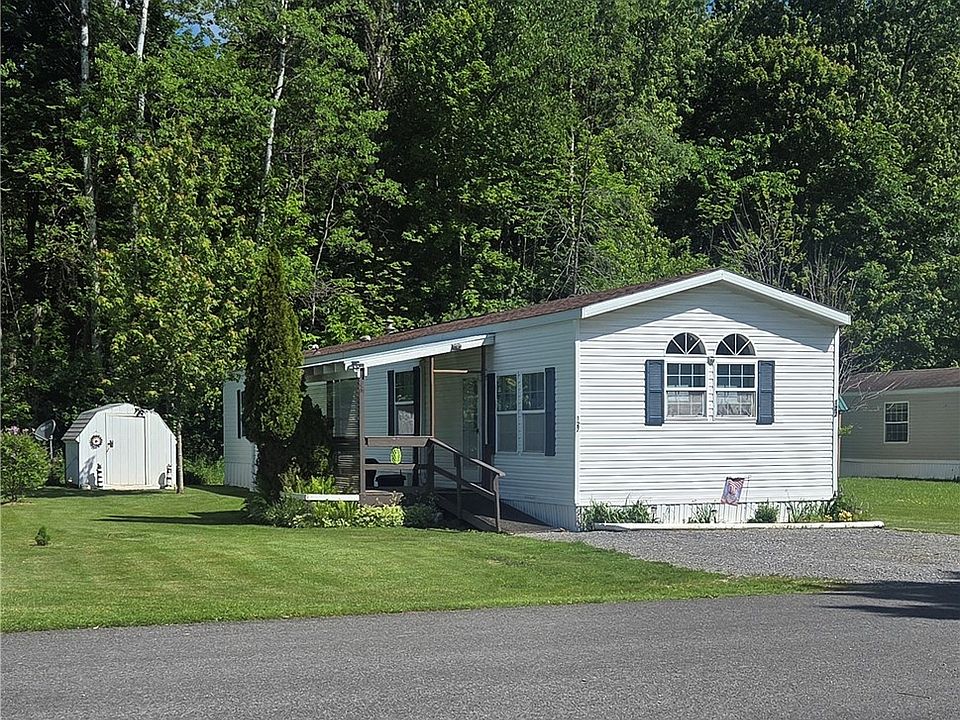 1st image of 127 Old Farm Rd