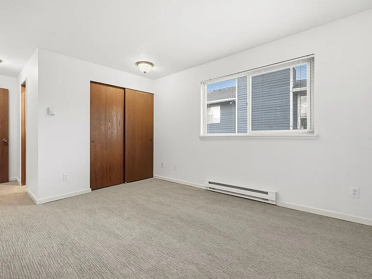 Park Place Apartments — Photo 4